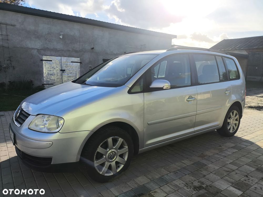 Volkswagen Touran 2.0 TDI Highline - 5