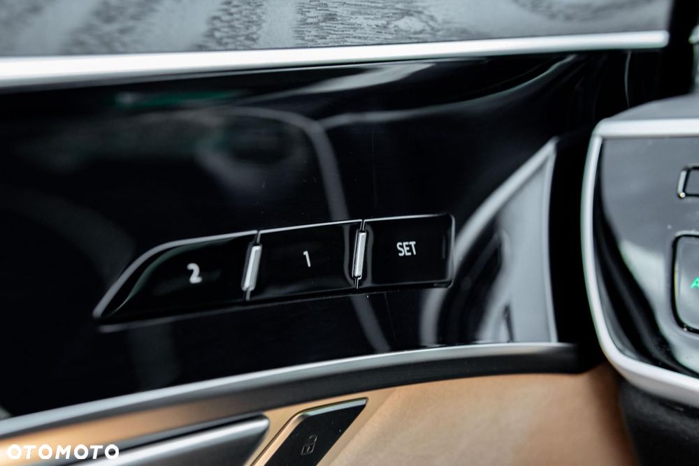 Audi A8 L 55 TFSI mHEV Quattro Tiptr - 27