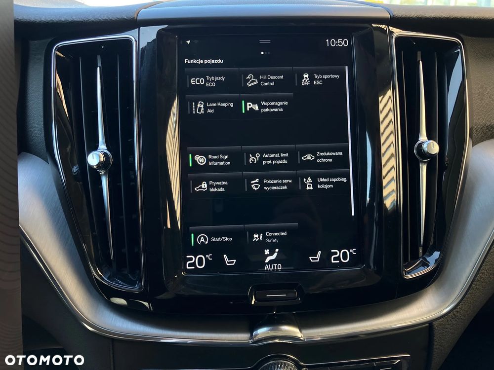 Volvo XC 60 D4 AWD Momentum - 24