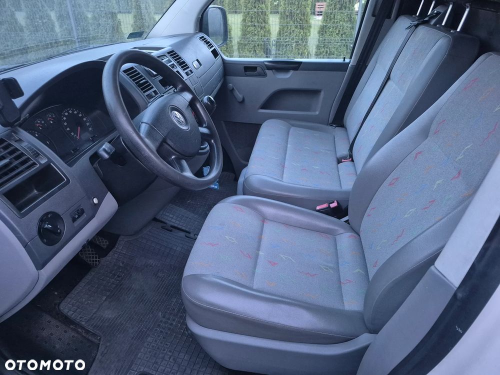 Volkswagen Transporter - 5