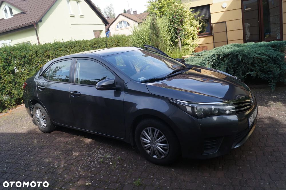 Toyota Corolla 1.6 Active - 3