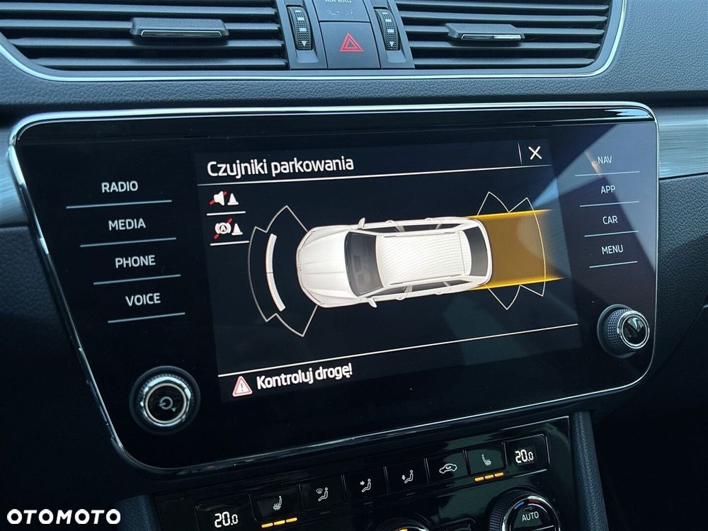 Skoda Superb 2.0 TDI SCR Style DSG - 25