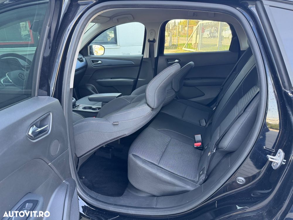 Renault Arkana E-TECH 145 INTENS - 11