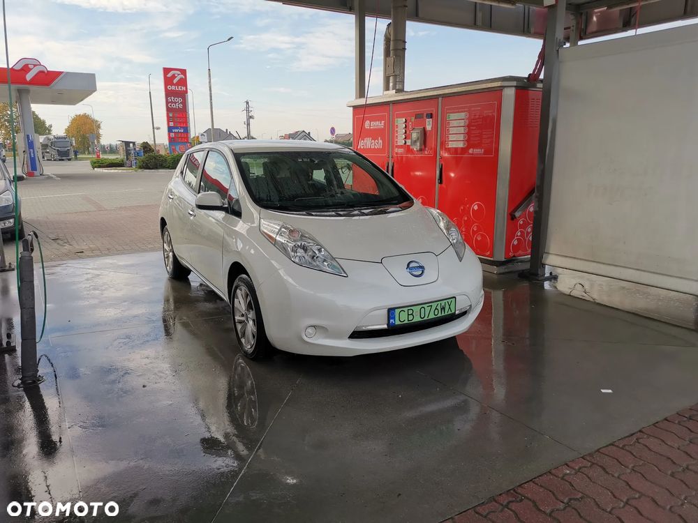 Nissan Leaf - 2