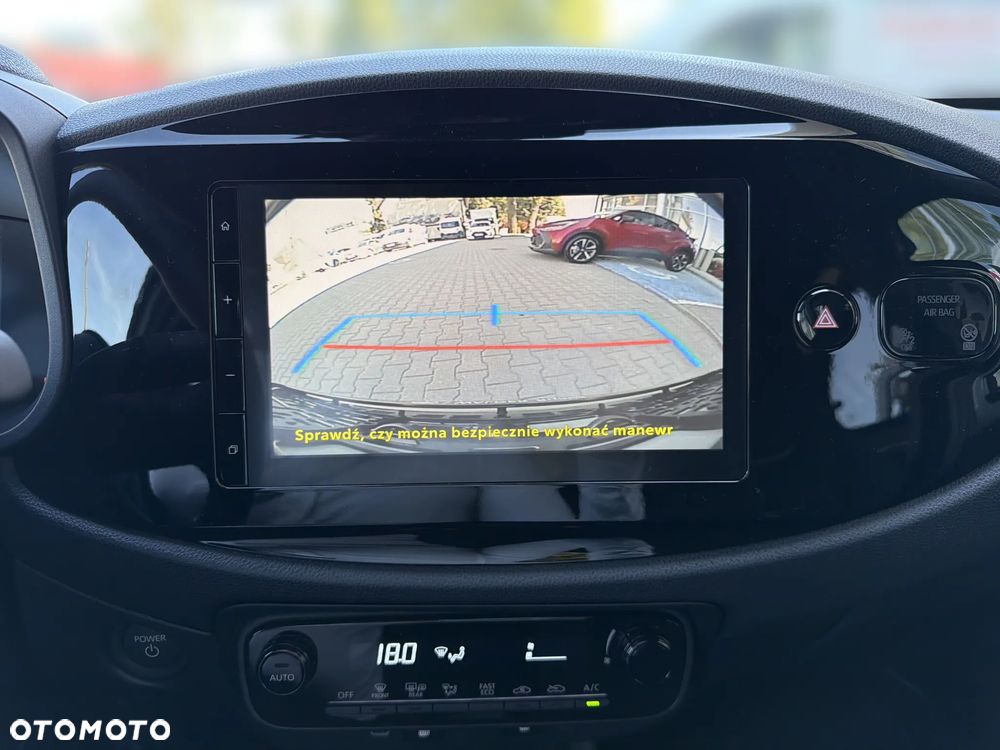Toyota Aygo X Hybrid 1.5 Style e-CVT - 21