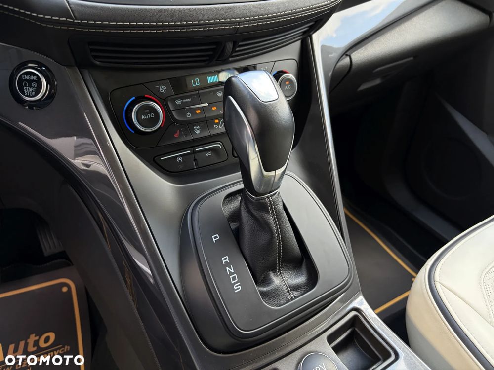 Ford Kuga 1.5 EcoBoost 4x4 Titanium - 32
