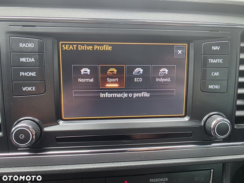 Seat Leon Sportstourer 2.0 TDI DPF DSG FR - 30