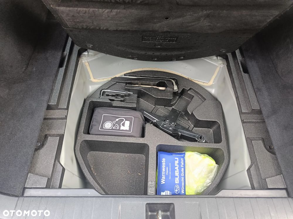 Subaru Legacy 2.0 D Active - 14