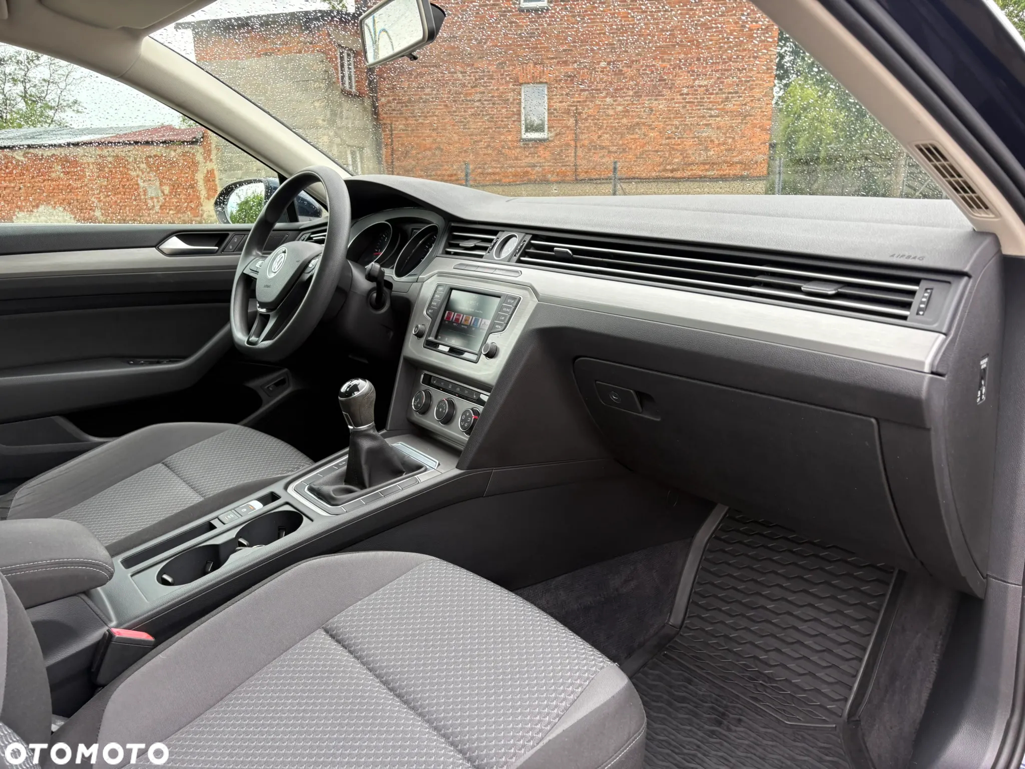 Volkswagen Passat 1.6 TDI BMT Comfortline - 14
