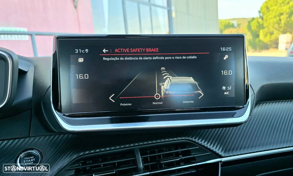 Peugeot 2008 PureTech 130 GPF Stop&Start Allure - 17