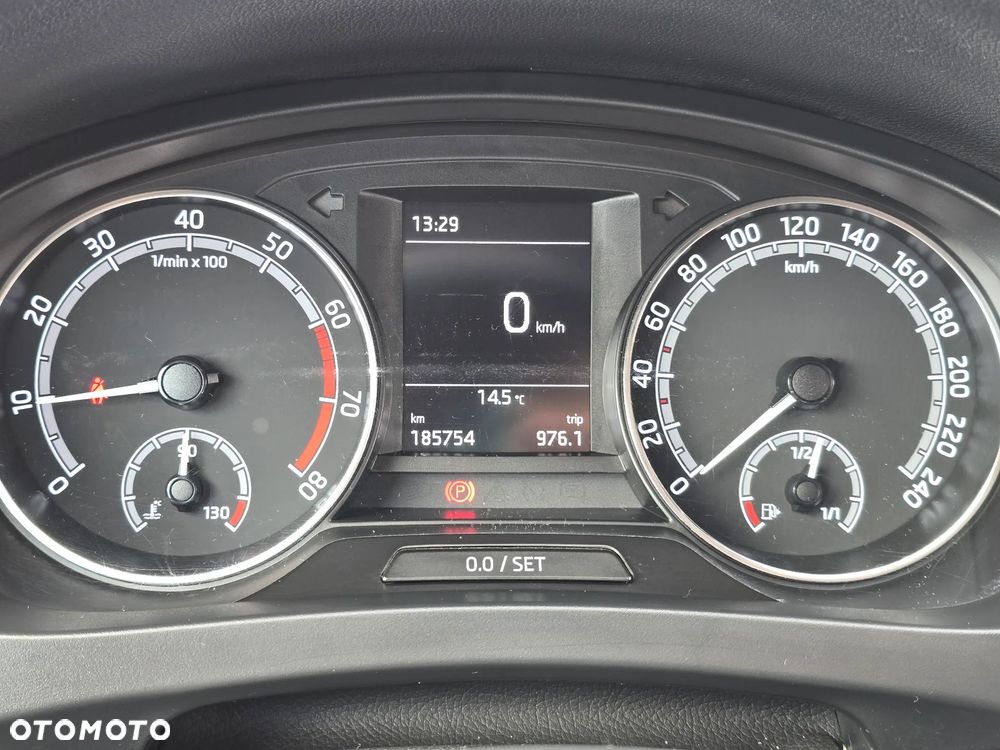 Skoda RAPID 1.0 TSI Style - 15