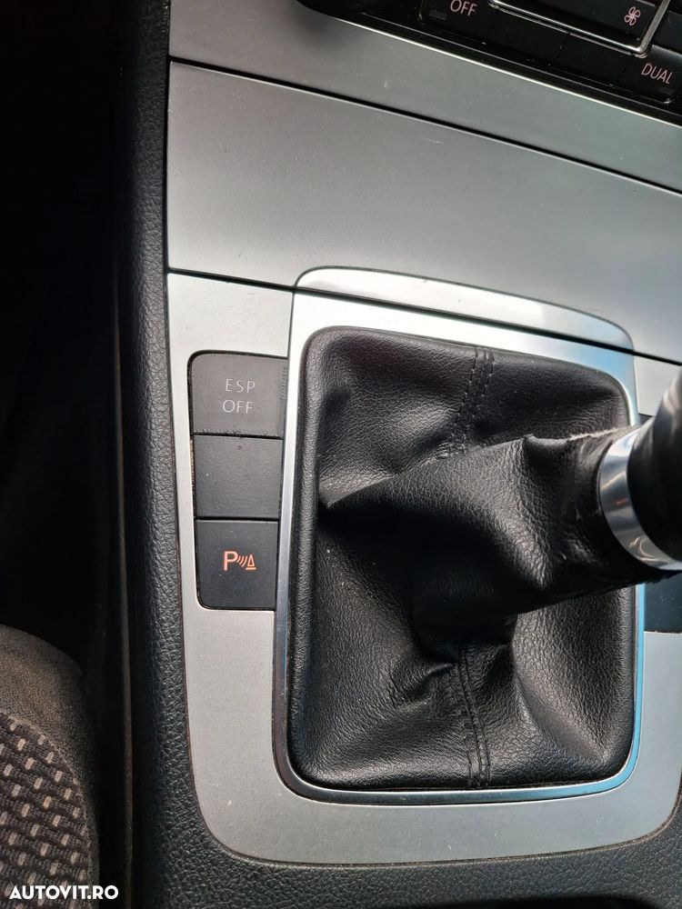 Volkswagen Passat - 16