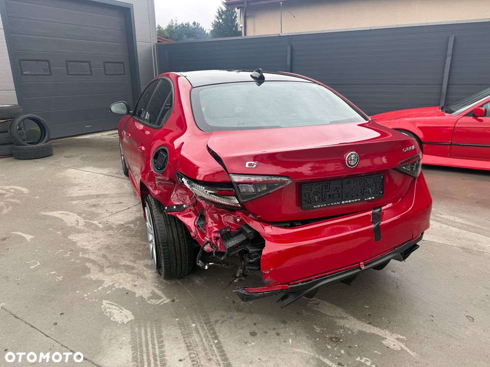 Alfa Romeo Giulia 2.0 Turbo Super Q4 - 6