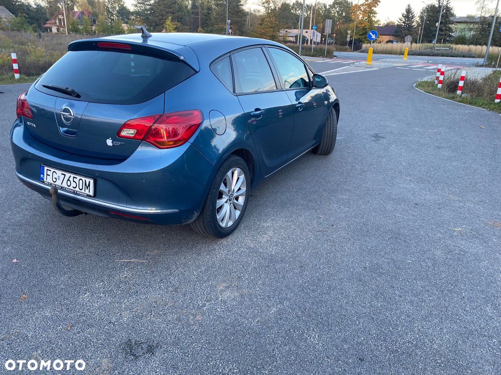 Opel Astra 2013 photo 5