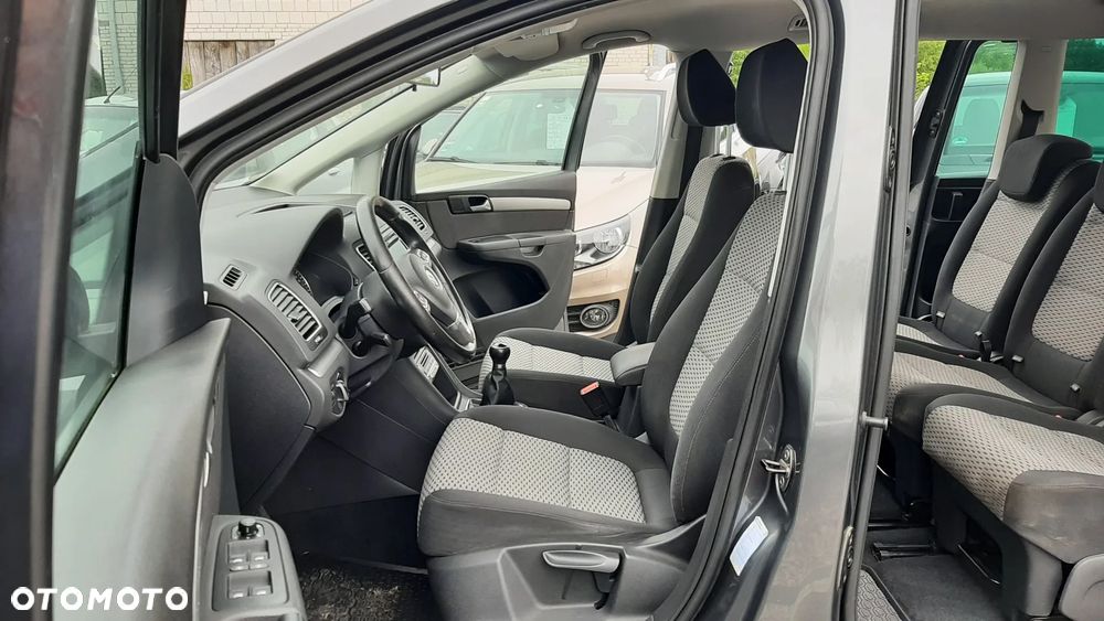 Volkswagen Sharan - 12