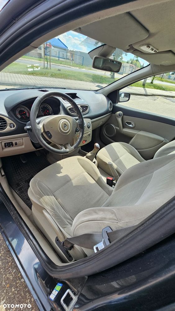 Renault Clio 1.5 dCi Authentique - 5