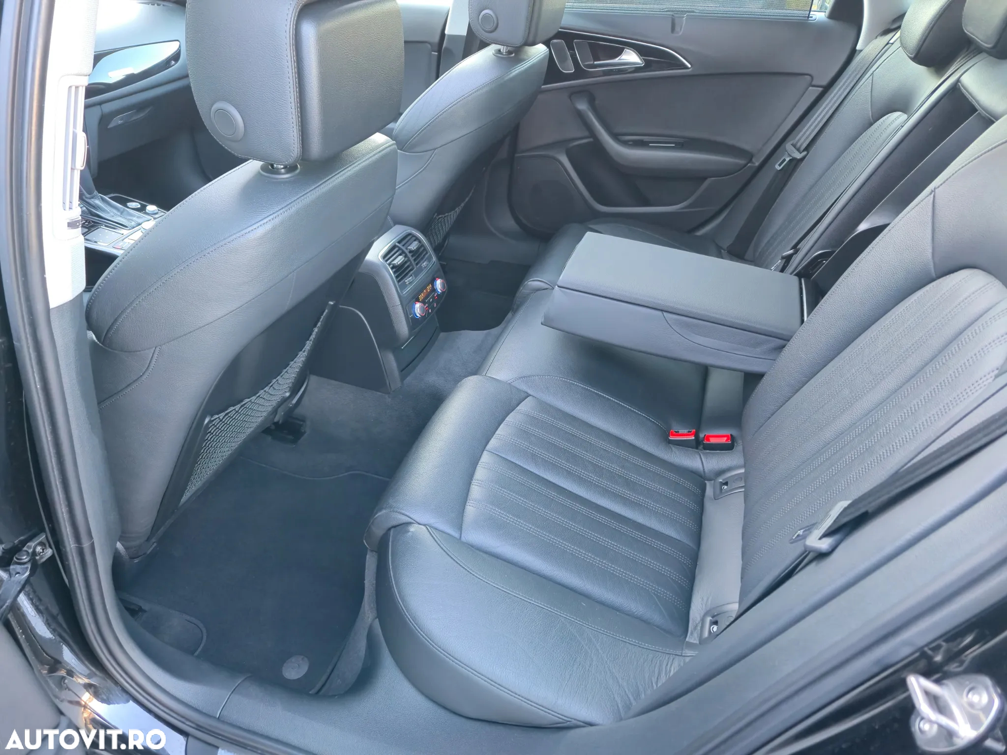 Audi A6 Avant 2.0 TDI Ultra S tronic - 24