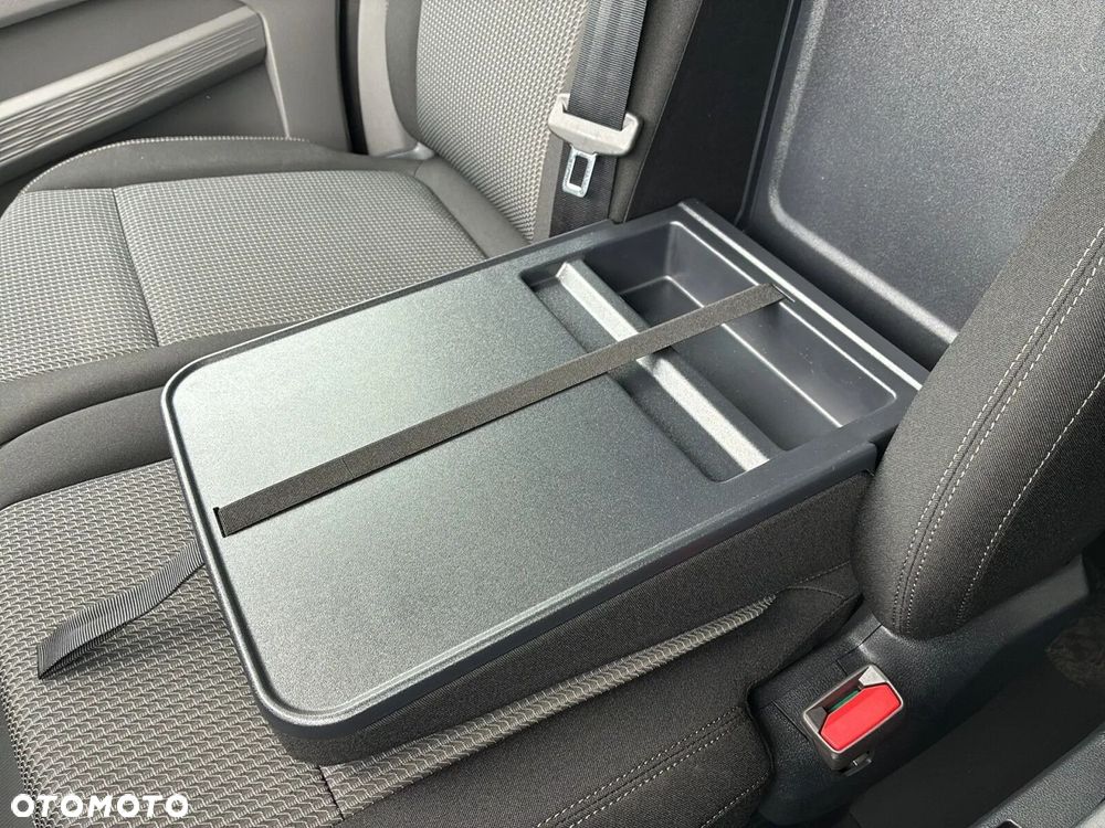 Volkswagen Transporter Kombi L2H1 M1 - 16