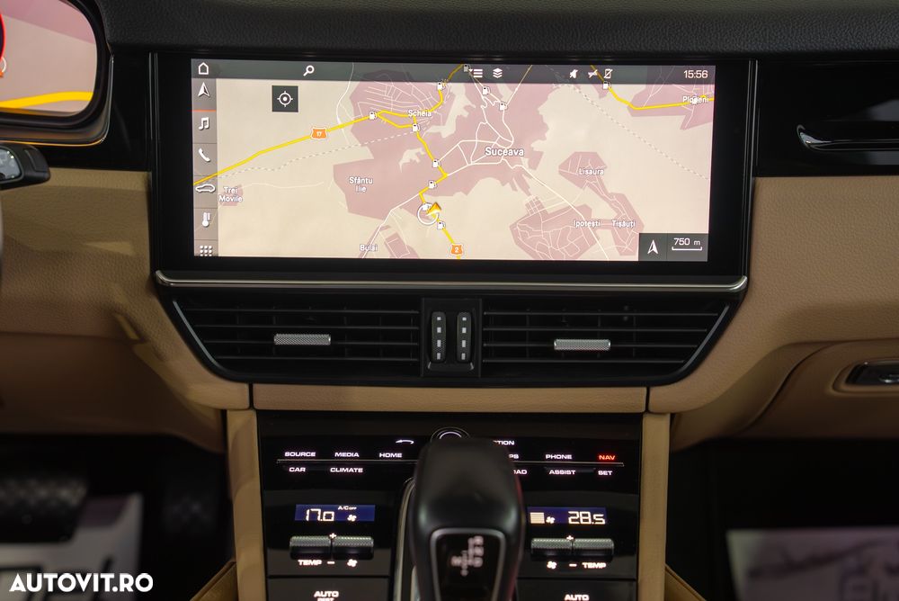 Porsche Cayenne Tiptronic S - 17