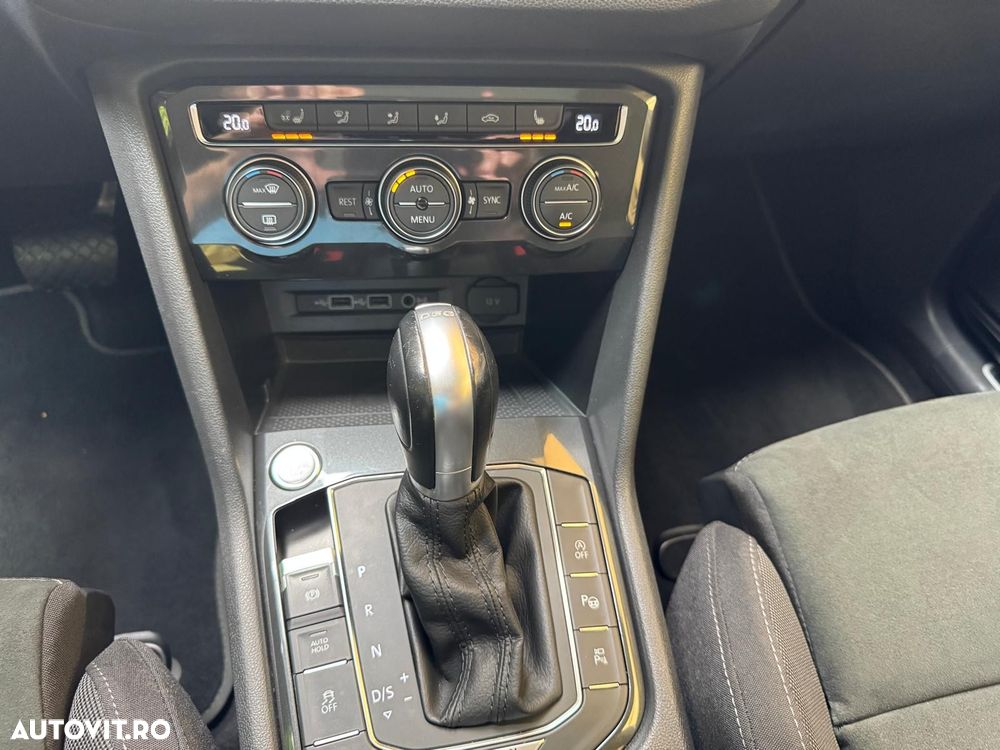 Volkswagen Tiguan 2.0 TDI SCR 4MOTION DSG Highline - 27