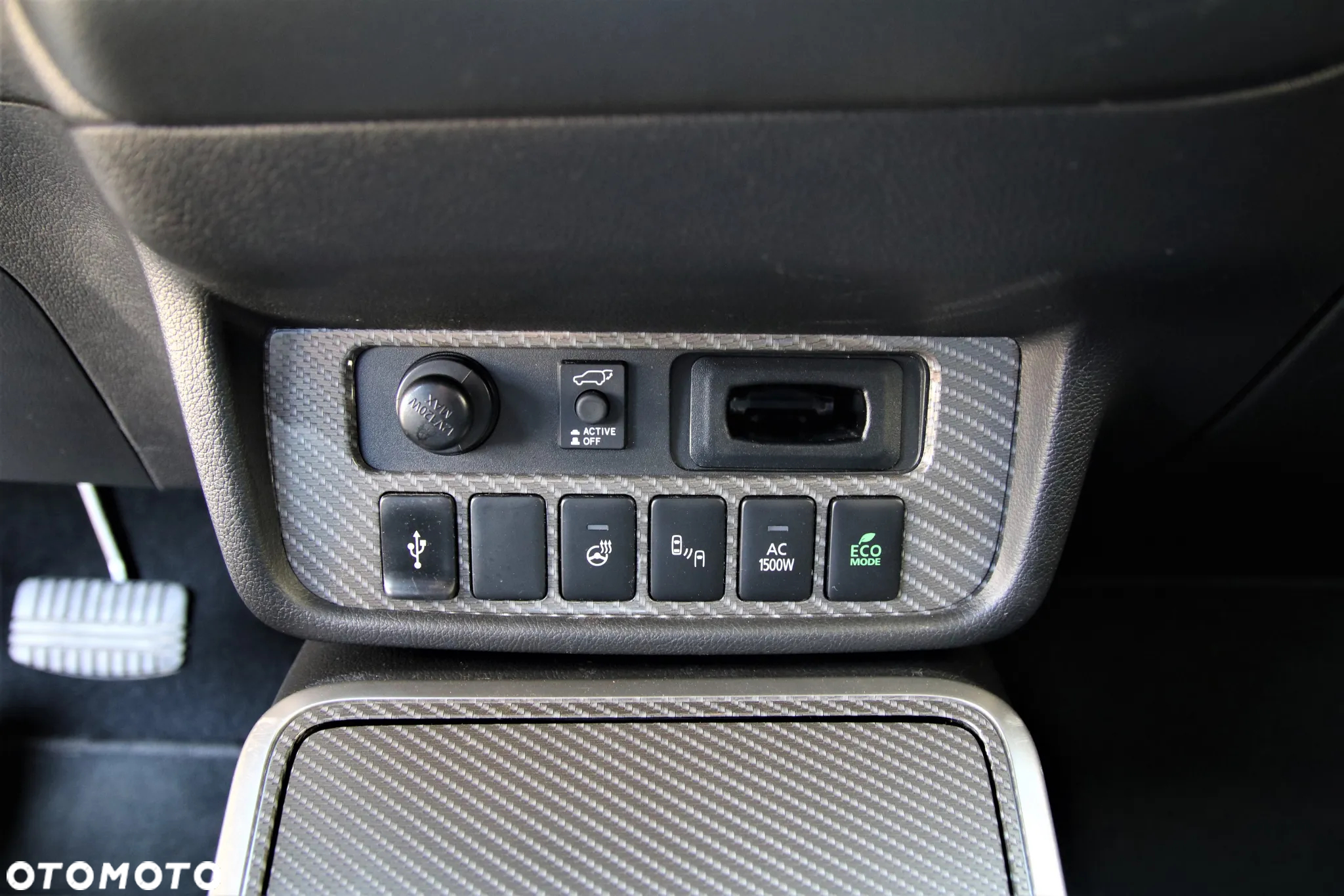 Mitsubishi Outlander 2.0 4WD Plug-In Hybrid - 27
