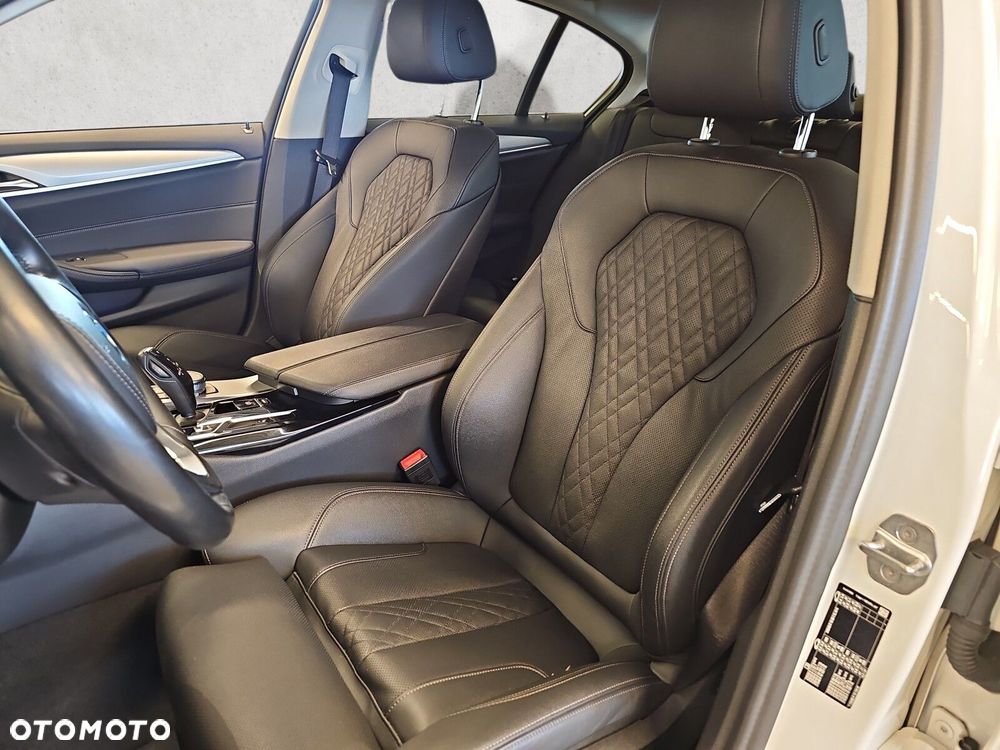 BMW Seria 5 - 12