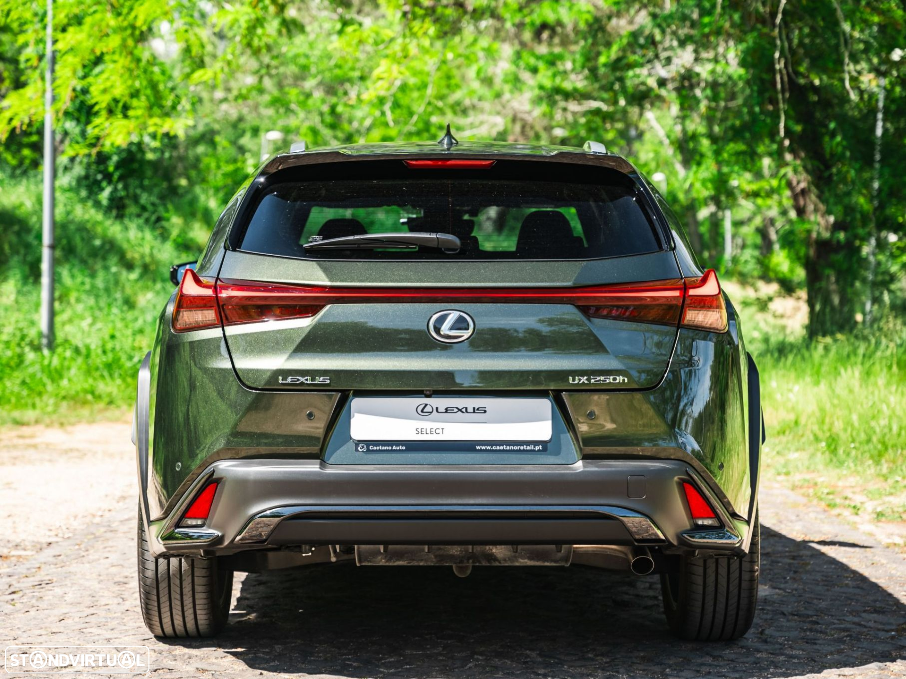 Lexus UX 250h - 4