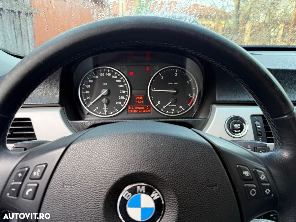 BMW Seria 3 320d xDrive - 7