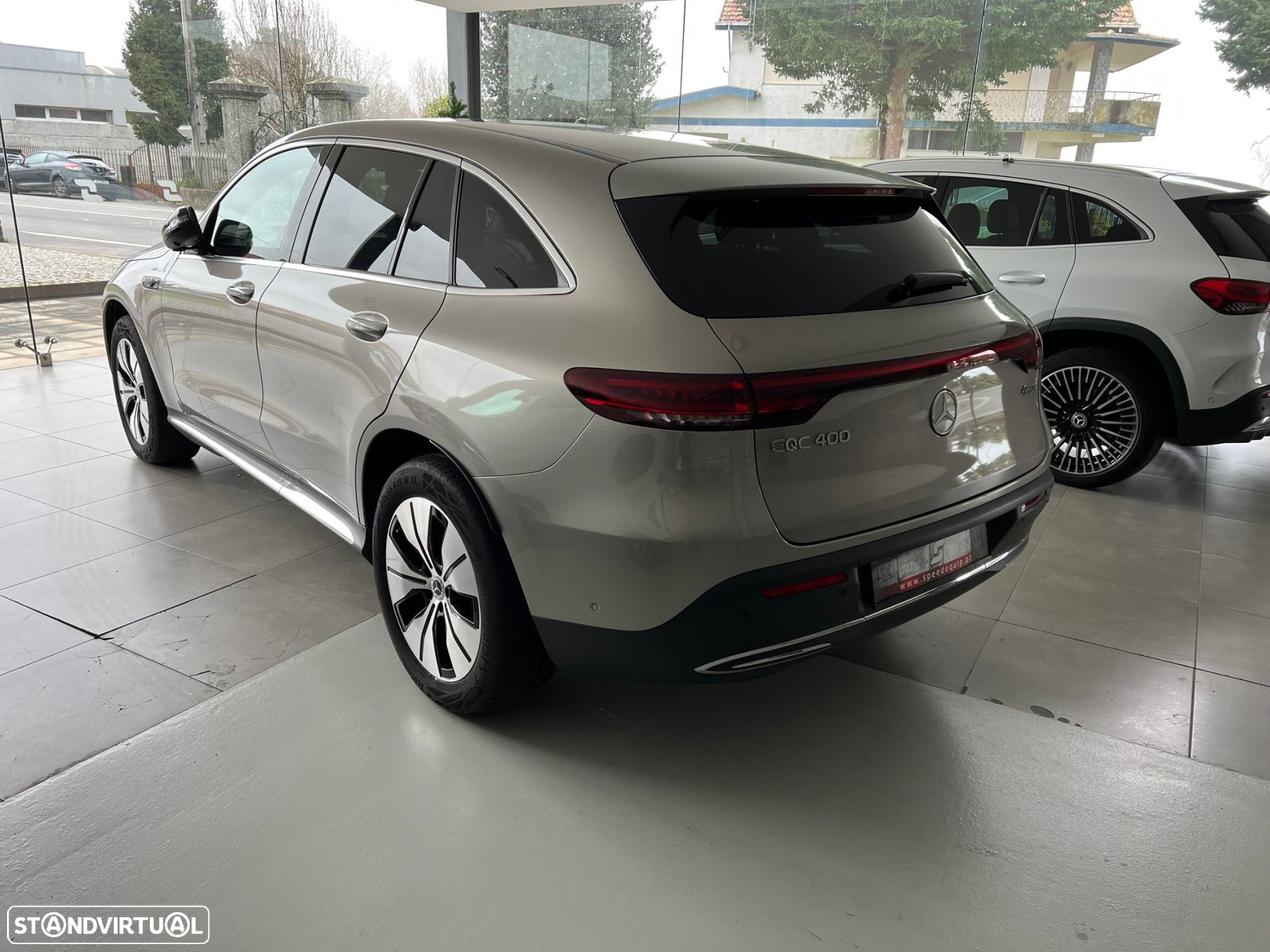 Mercedes-Benz EQC 400 4Matic Electric Art - 26