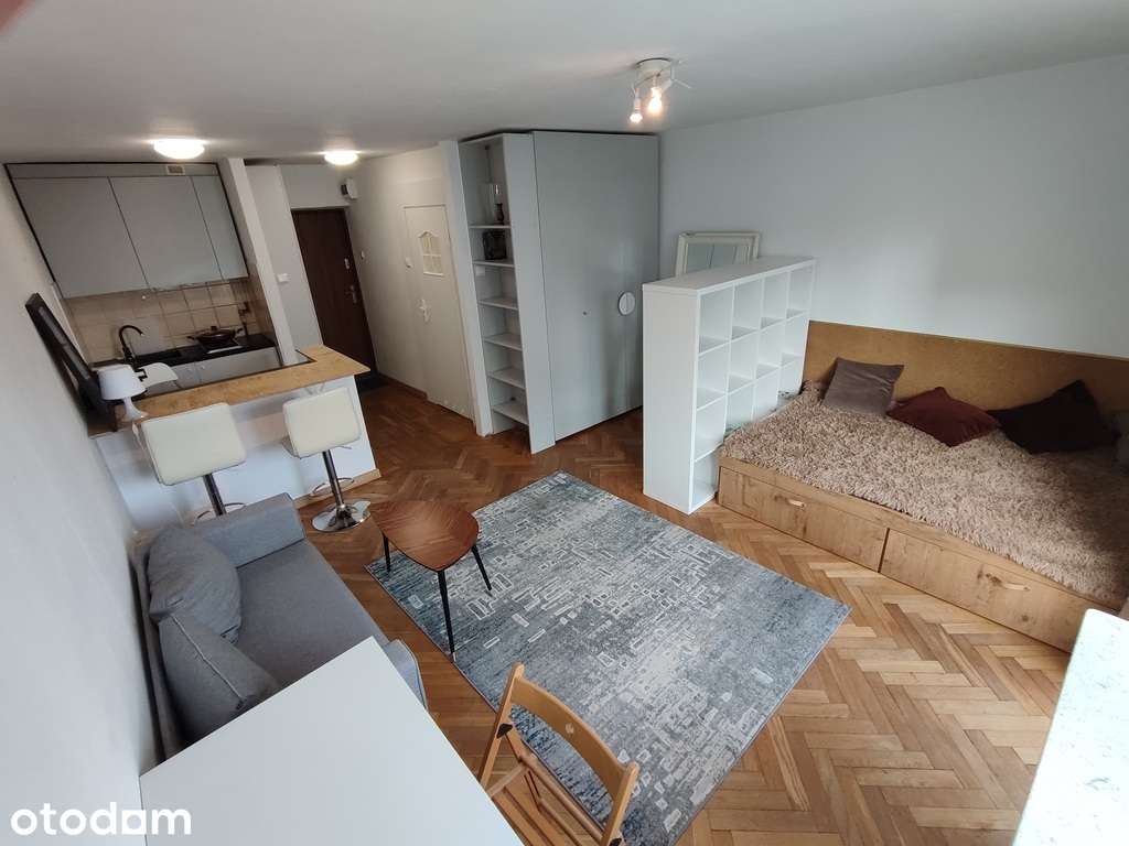 Śródmieście Powiśle kawalerka 28m2 z balkonem na Koźmińskiej za 2550zł
