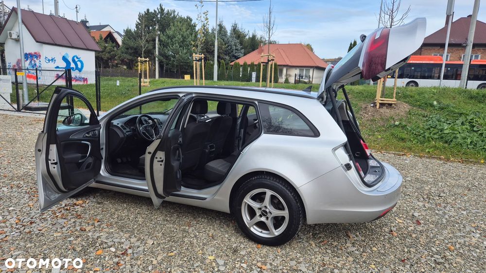 Opel Insignia A Sports Tourer 13-17 - 27