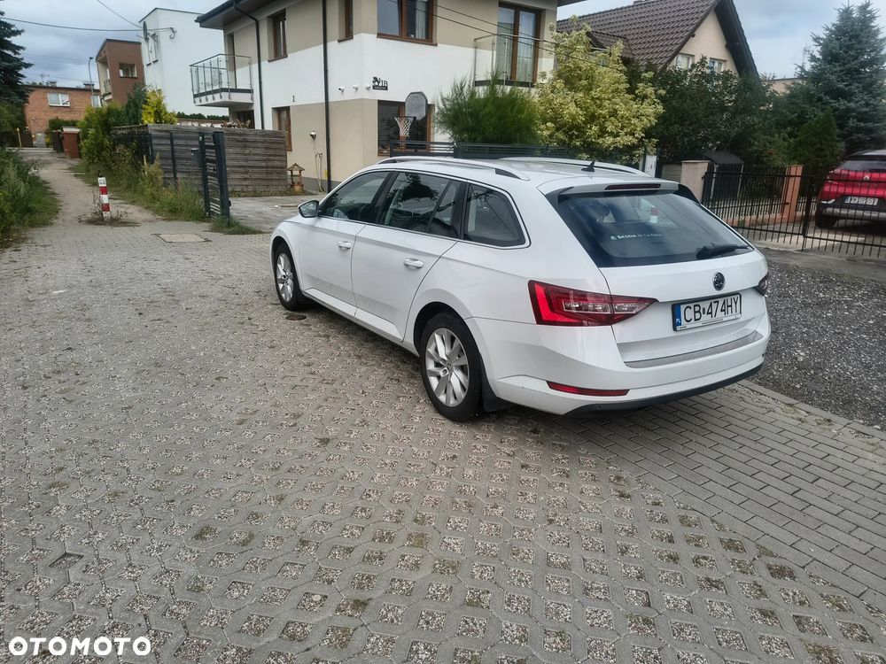 Skoda Superb 2.0 TDI Ambition DSG7 - 8