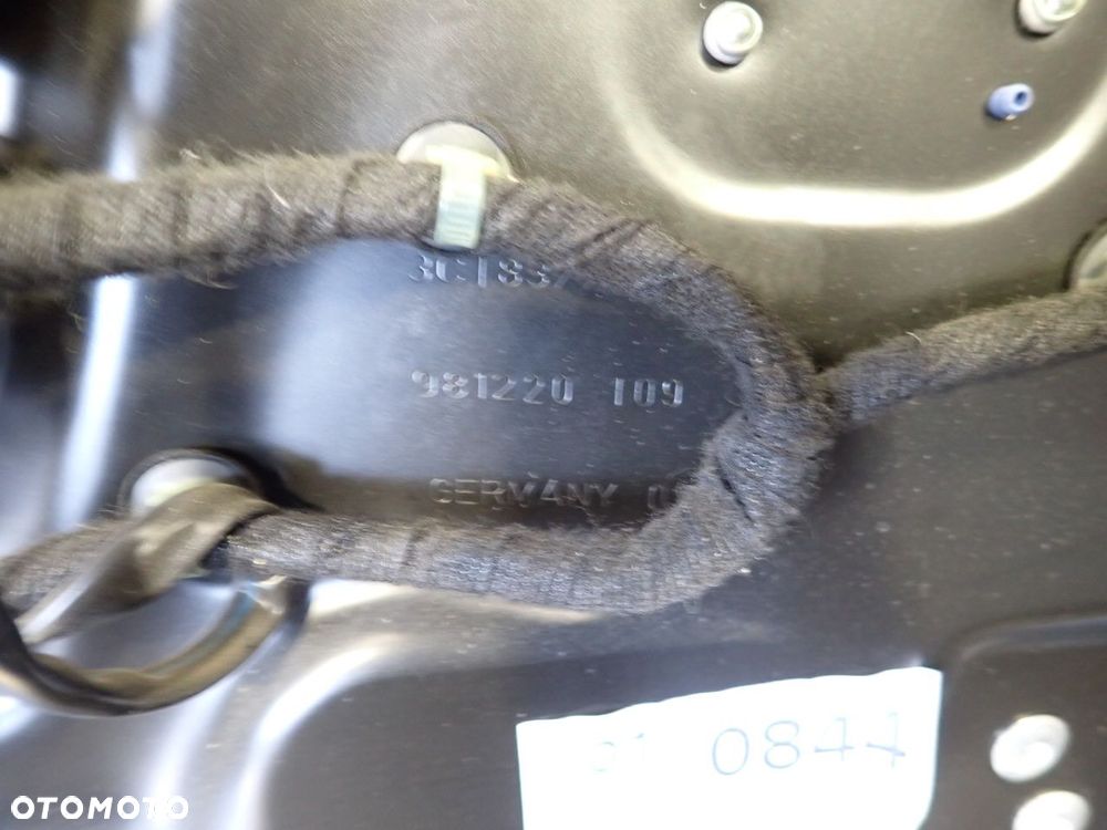 DRZWI PRAWY PRZÓD VOLKSWAGEN PASSAT B6 - 7