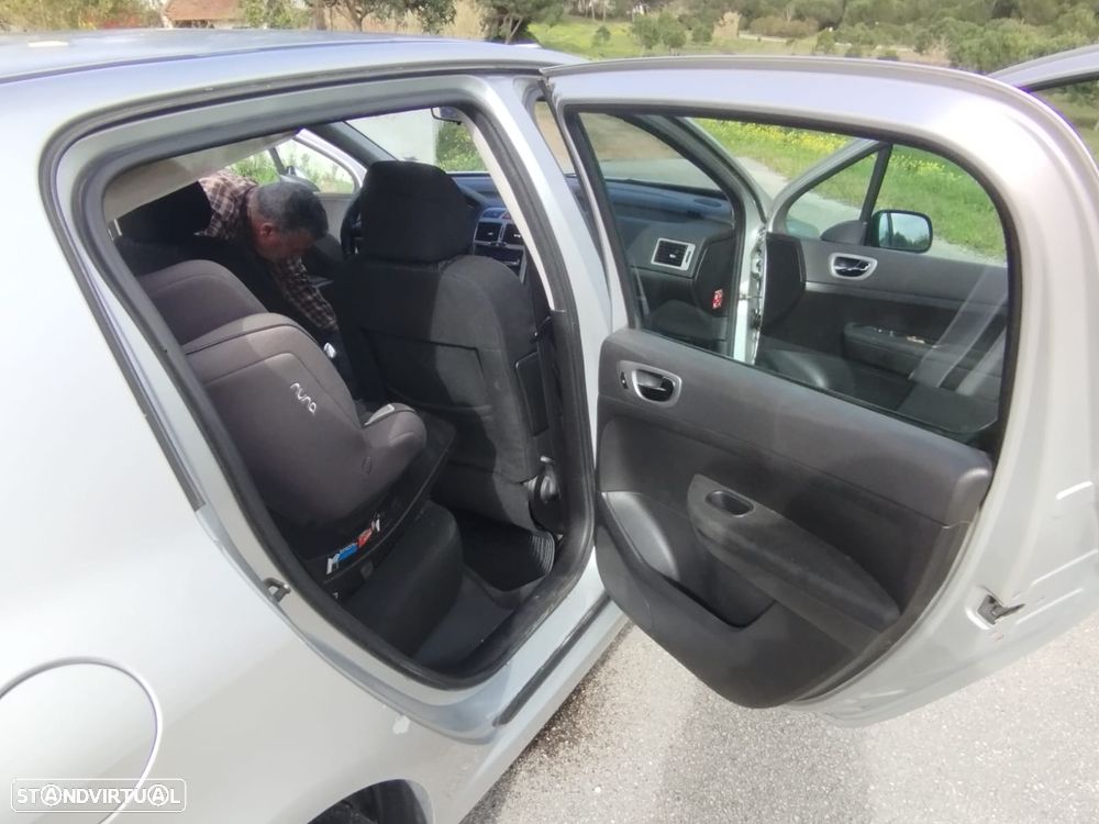 Peugeot 307 - 14