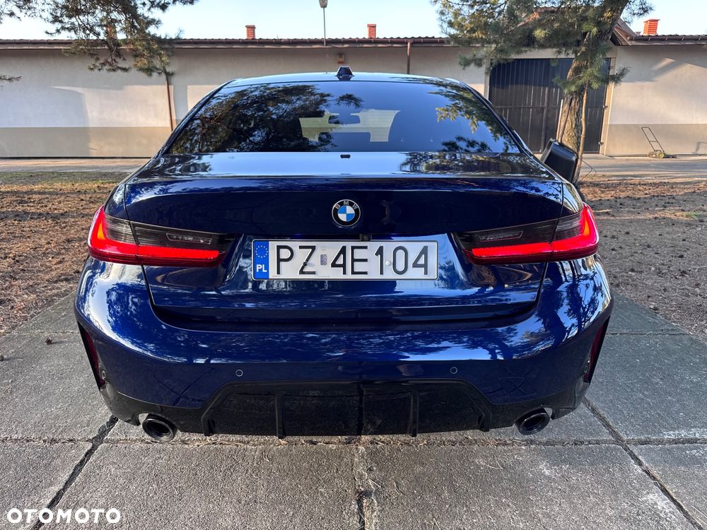 BMW Seria 3 320d xDrive M Sport sport - 9
