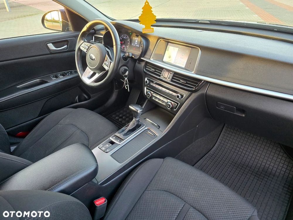 Kia Optima - 8