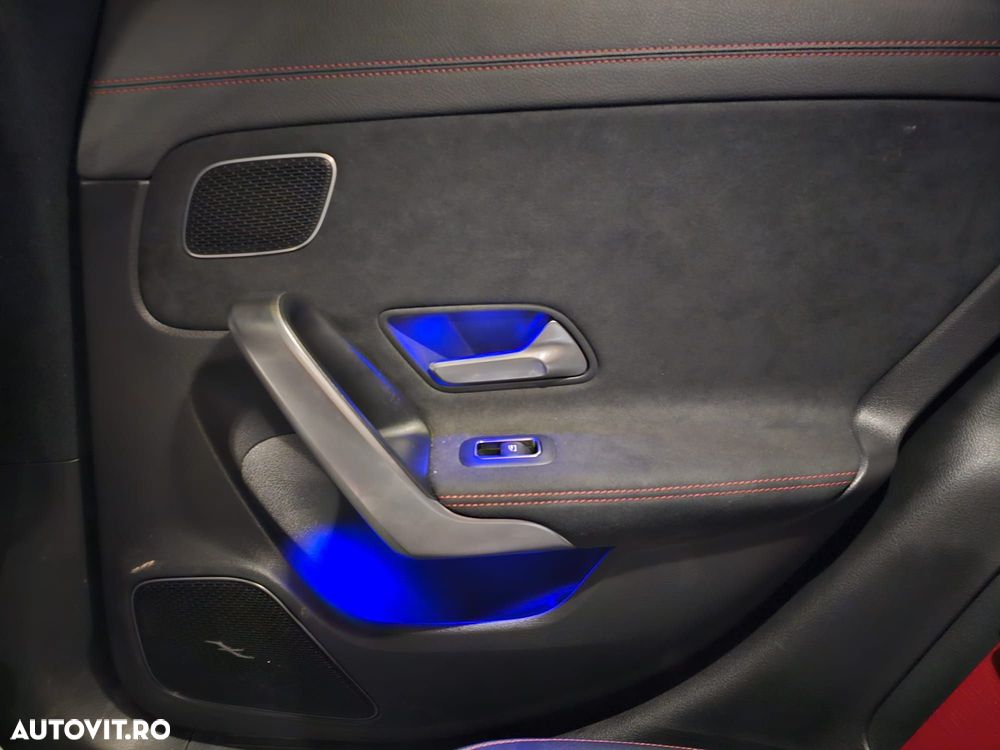 Mercedes-Benz CLA 35 AMG - 27