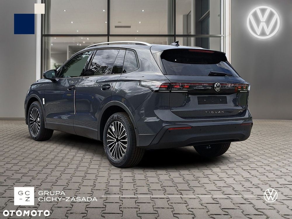 Volkswagen Tiguan - 4