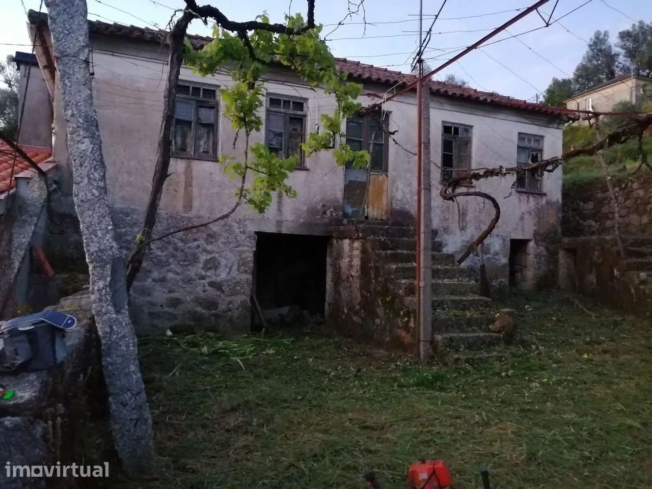 Moradia T2 em Pedra para Restauro com Terreno e Projeto Turístico Apro - Grande imagem: 2/13