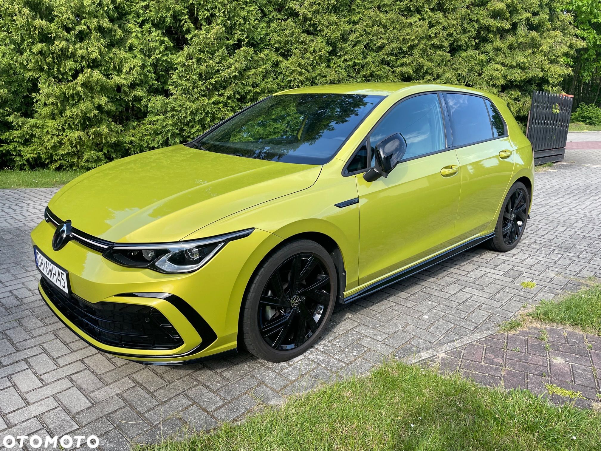 Volkswagen Golf - 1