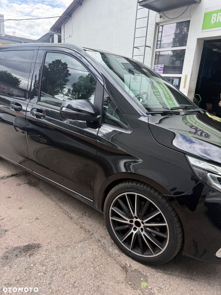 Mercedes-Benz Klasa V 300 d Avantgarde 9G-Tronic - 2