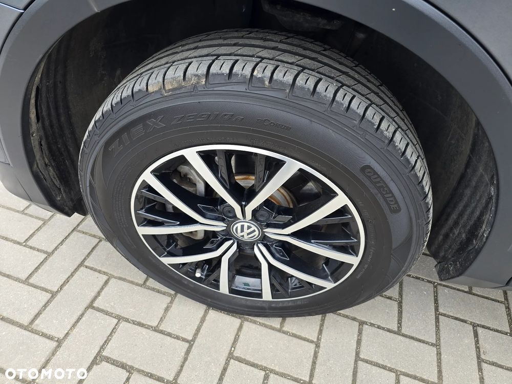 Volkswagen Tiguan Allspace - 17