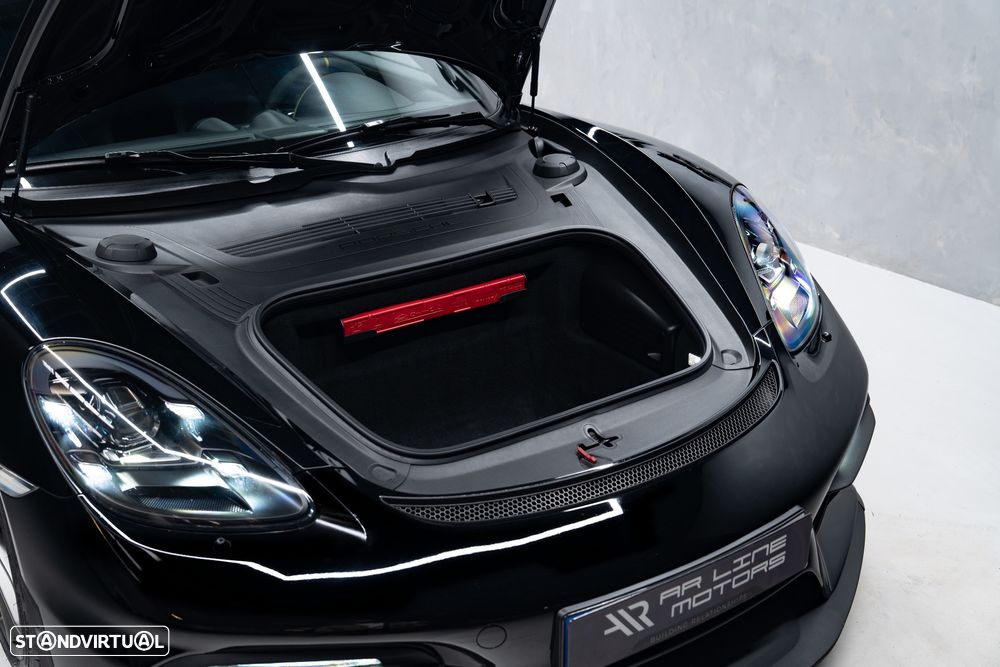 Porsche 718 Cayman GT4 PDK - 6