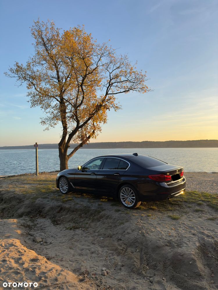 BMW Seria 5 530i xDrive Luxury Line - 2