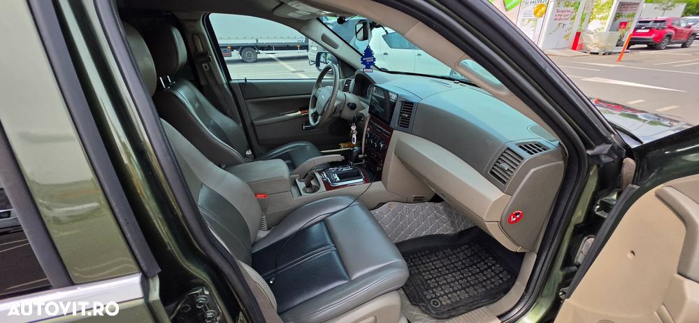 Jeep Grand Cherokee - 20