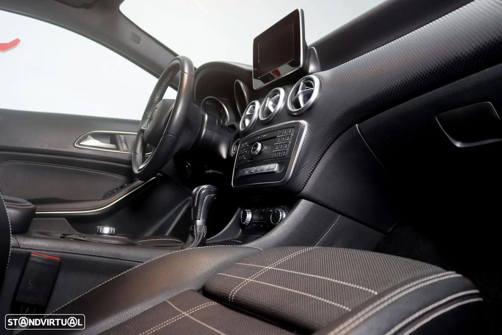 Mercedes-Benz A 180 d AMG Line - 18