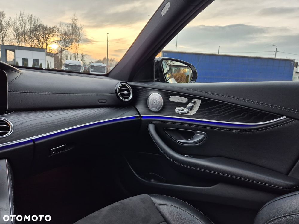 Mercedes-Benz Klasa E 220 d 4-Matic Avantgarde - 20