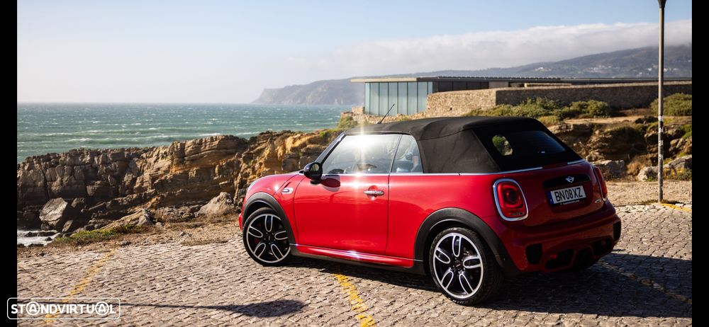 MINI Cabrio John Cooper Works - 14