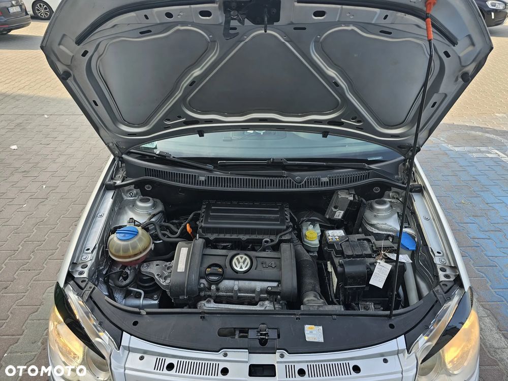 Volkswagen Polo 1.4 Comfortline - 20