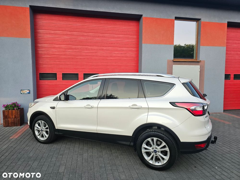 Ford Kuga 2.0 TDCi FWD Titanium - 22